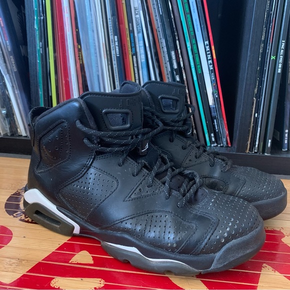 2016 Jordan retro 6 “Black Cat” 6.5y - Picture 1 of 7